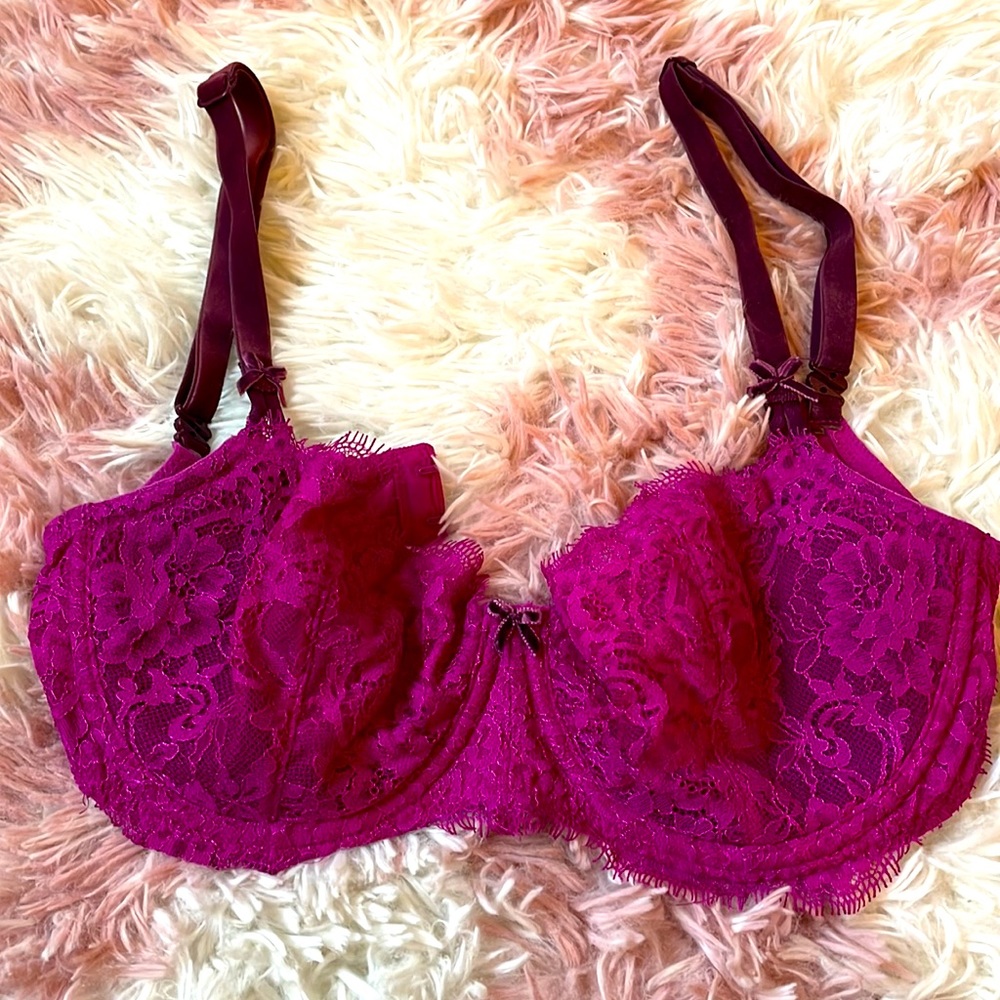 Victoria secret bra 32DD